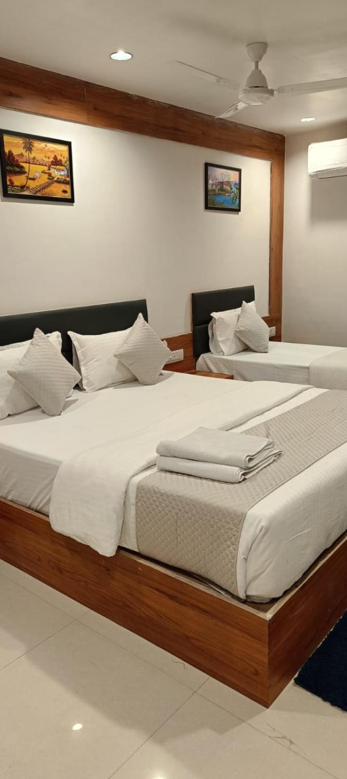 Hotel Royal Relax 甘地讷格尔 外观 照片