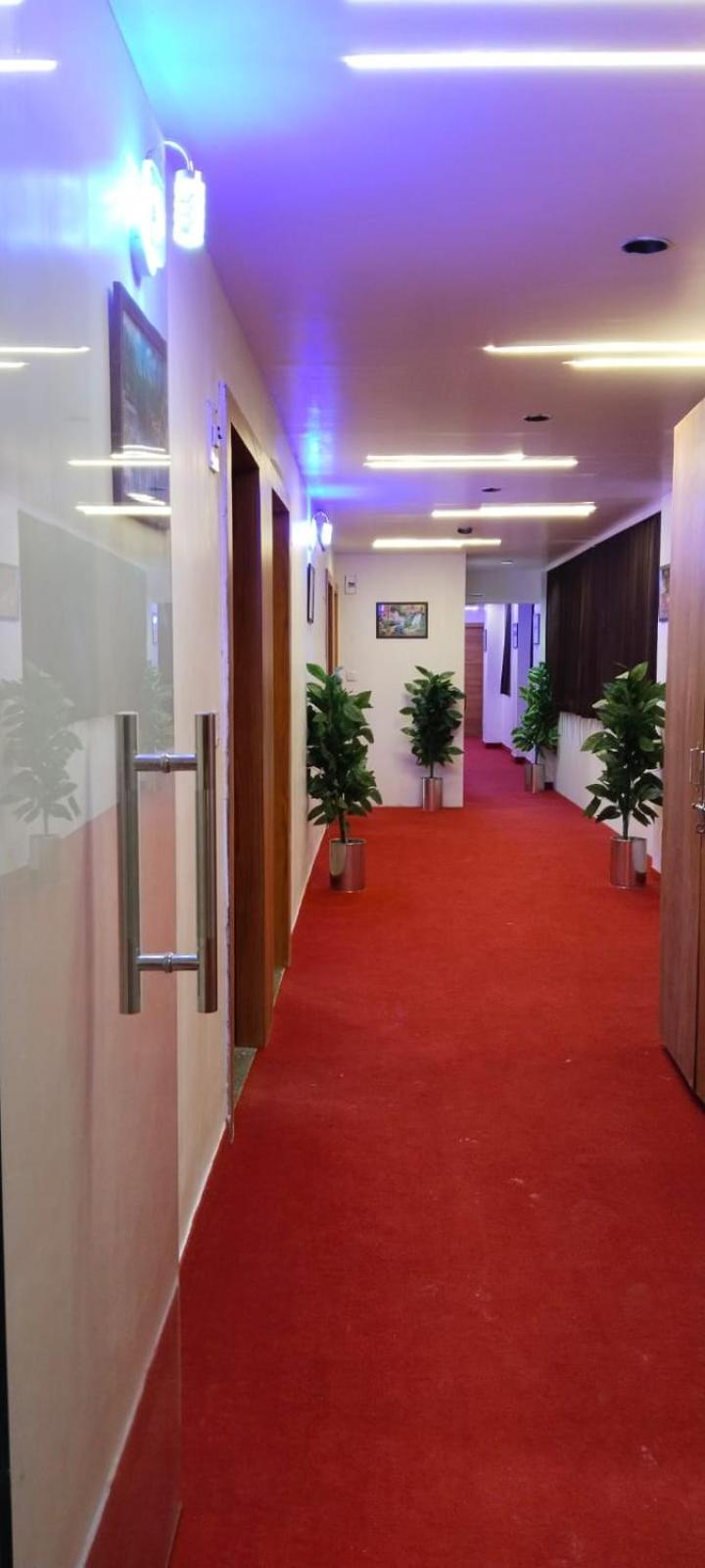 Hotel Royal Relax 甘地讷格尔 外观 照片